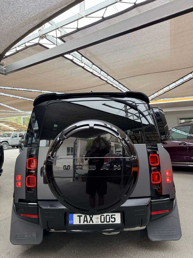 2023 Land Rover Defender 3,0L 2023 Cyprus