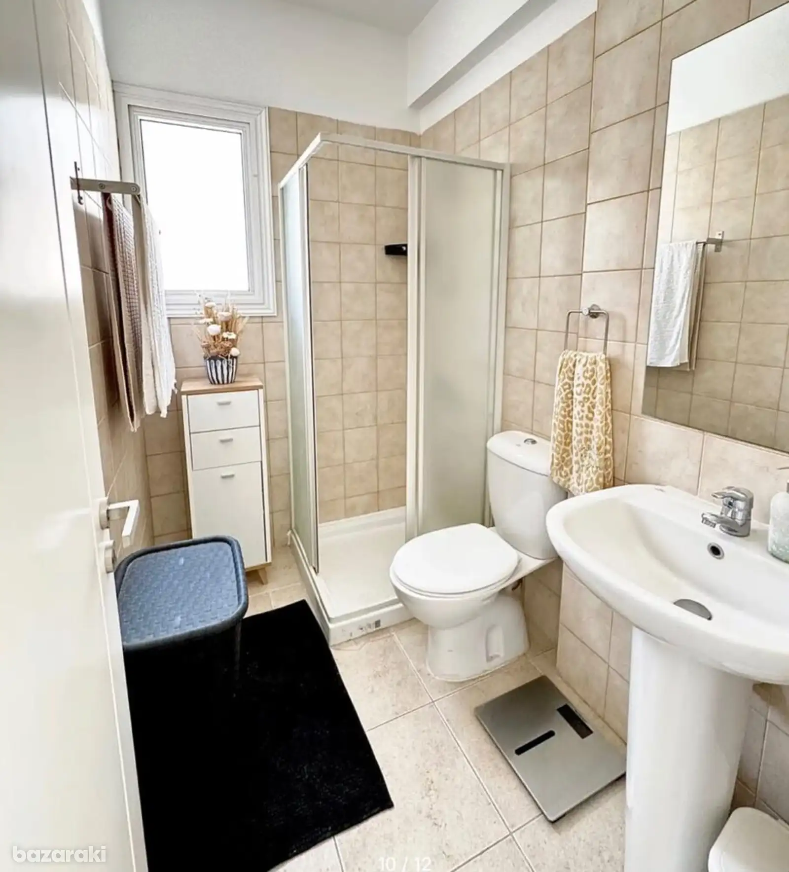 House, 3 bedrooms — 8