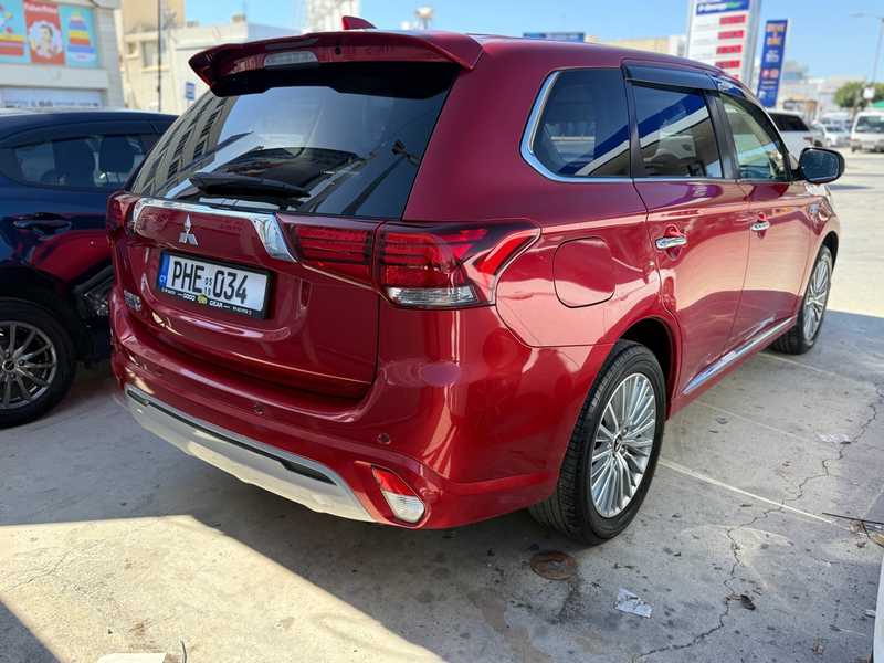 2019 Mitsubishi Outlander 2,4L 2019 Cyprus