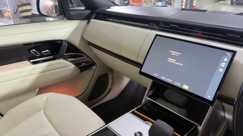 2024 Land Rover Range Rover 3,0L 2024 Cyprus