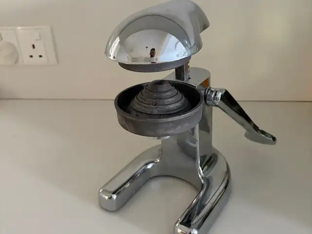 Retro 1980s hand juicer - perfect condition, Επαρχία Πάφου — Paphos - Άγιος Θεόδωρος