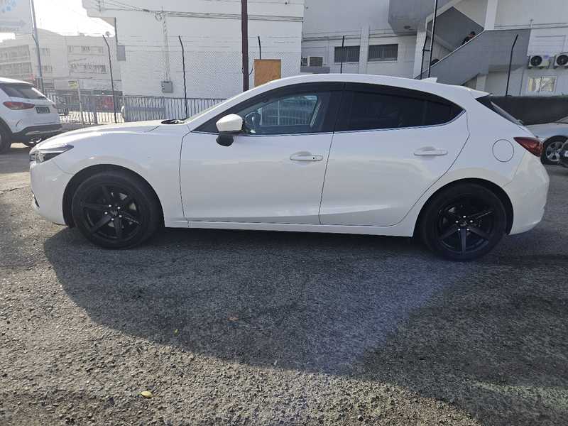 2017 Mazda Axela 1,5L 2017 Cyprus