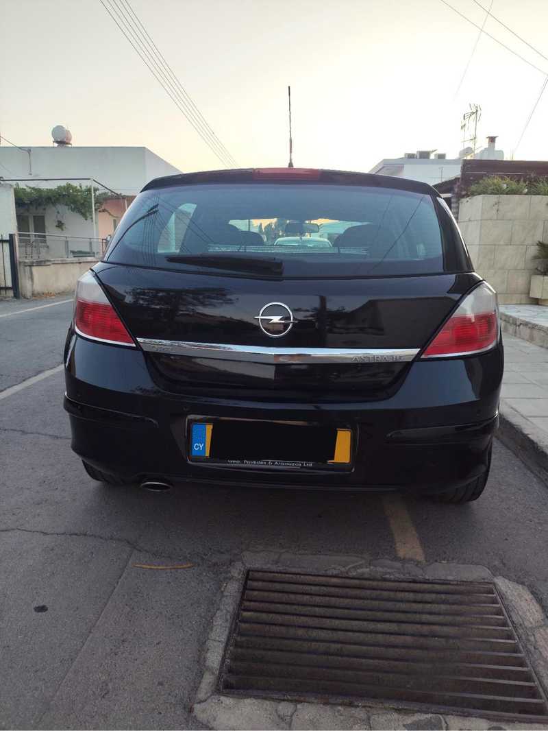 2006 Opel, Vauxhall Astra 1,6L 2006 Cyprus