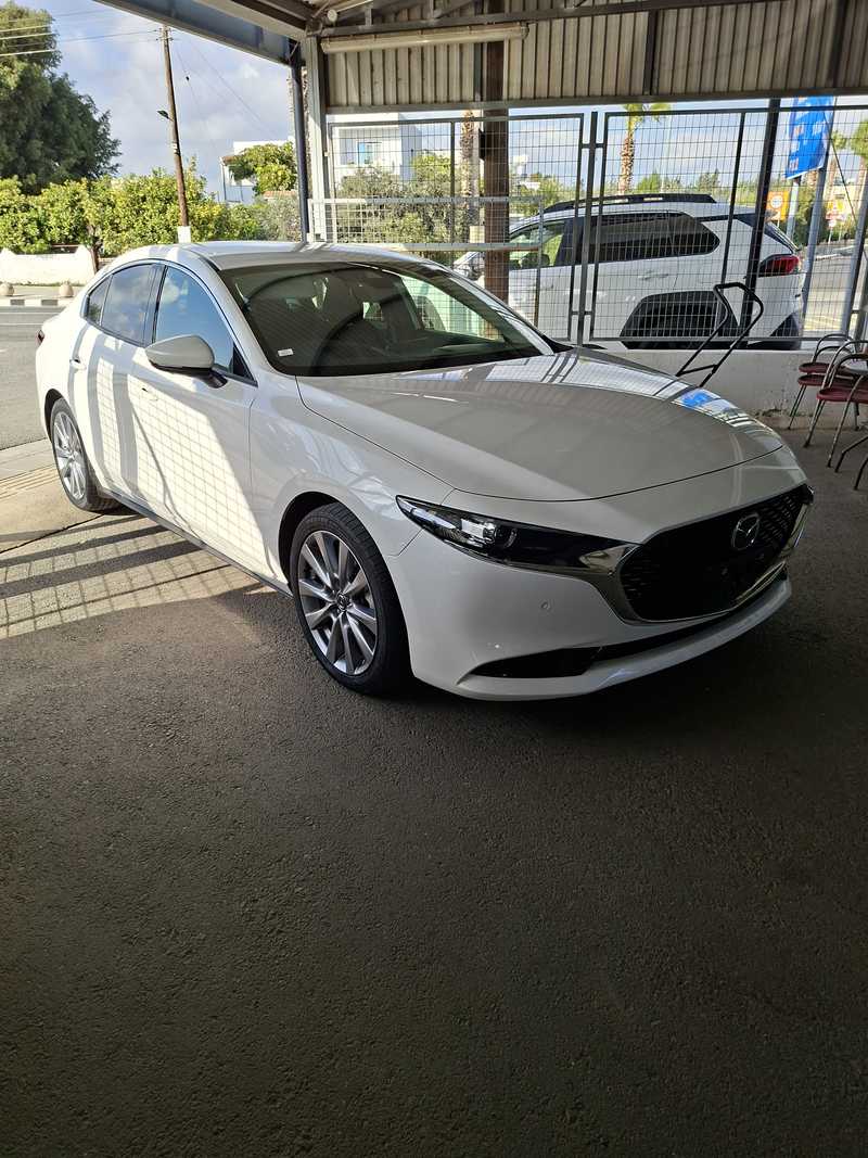 Mazda 3 1,5L 2023