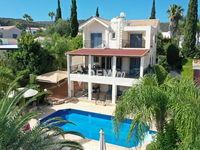 4-bedroom villa to rent, Paphos — Neo Chorio Pafou