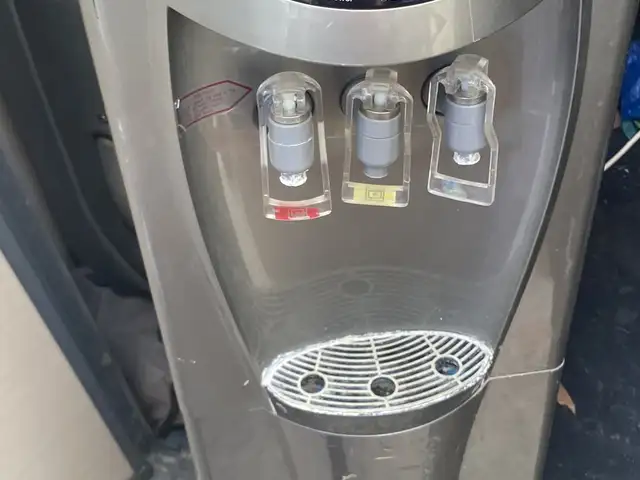 2 machines 50 euro each, Nicosia — Strovolos - Archangelos