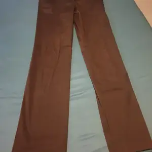 Zara basic trousers, Επαρχία Λάρνακας — Ορόκλινη
