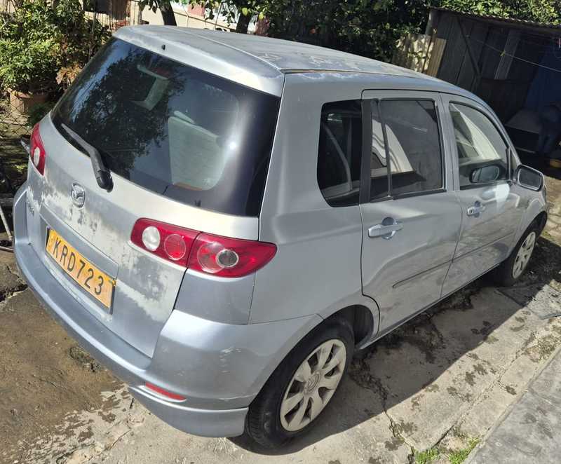 2004 Mazda Demio 1,3L 2004 Cyprus