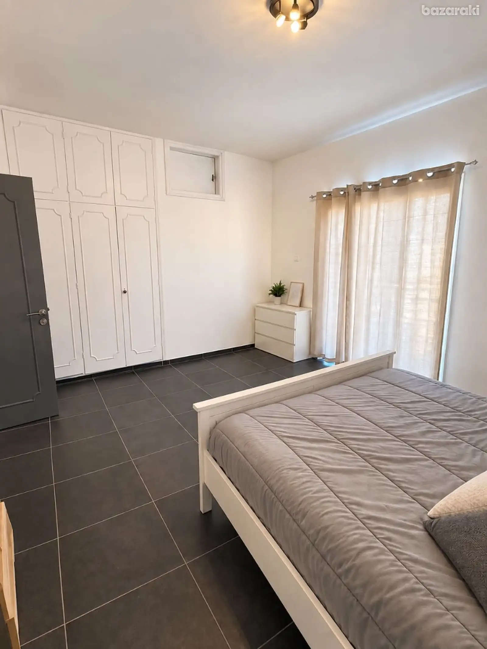 House, 3 bedrooms — 7