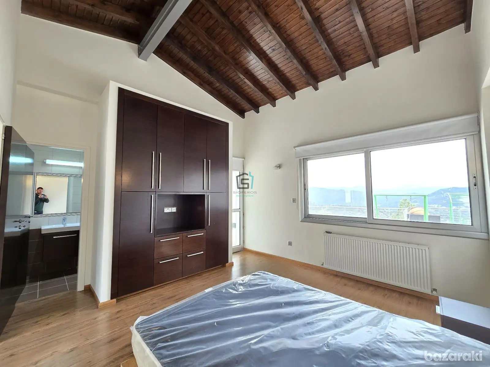 House, 3 bedrooms — 8