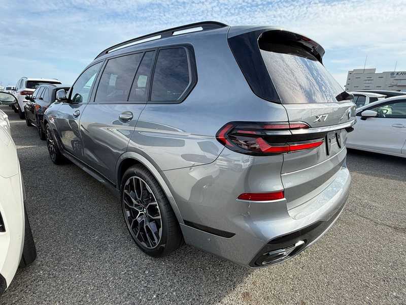 2025 BMW X7 3,0L 2025 Cyprus