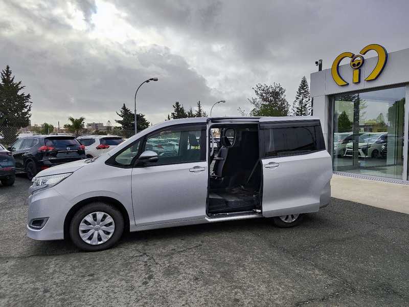 2021 Toyota Noah 2,0L 2021 Cyprus