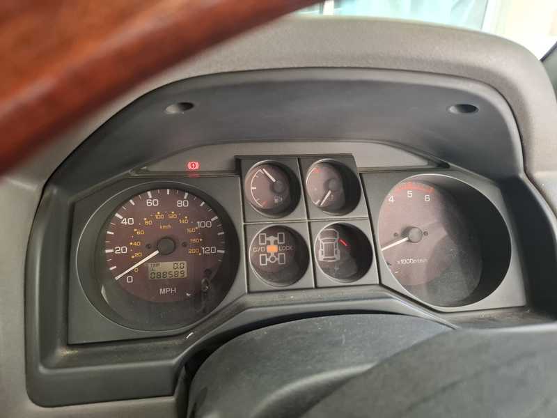 2000 Mitsubishi Pajero 3,2L 2000 Cyprus