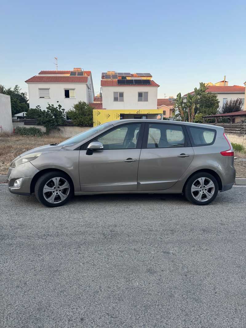 Renault Scenic 1,4L 2010