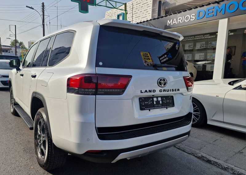 2022 Toyota Land Cruiser Prado 3,3L 2022 Cyprus