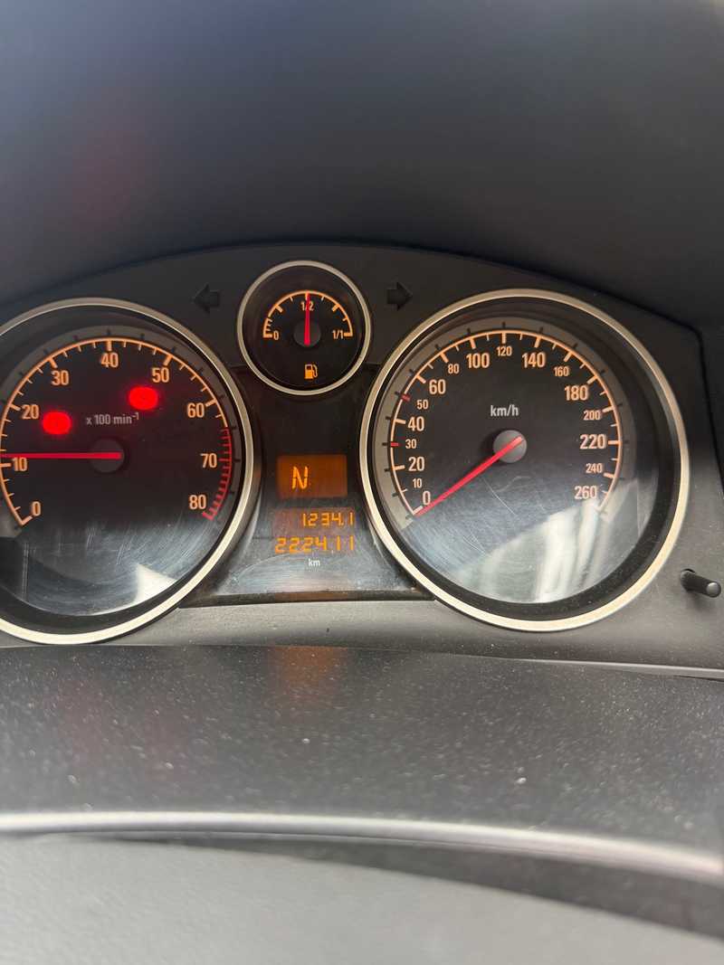 2005 Opel, Vauxhall Astra 1,6L 2005 Cyprus