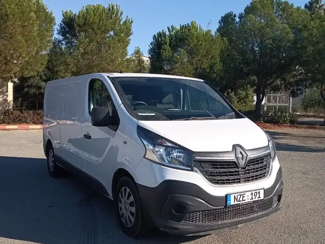 Renault Traffic 2,0L 2021, Nicosia — Palaiometocho - 2