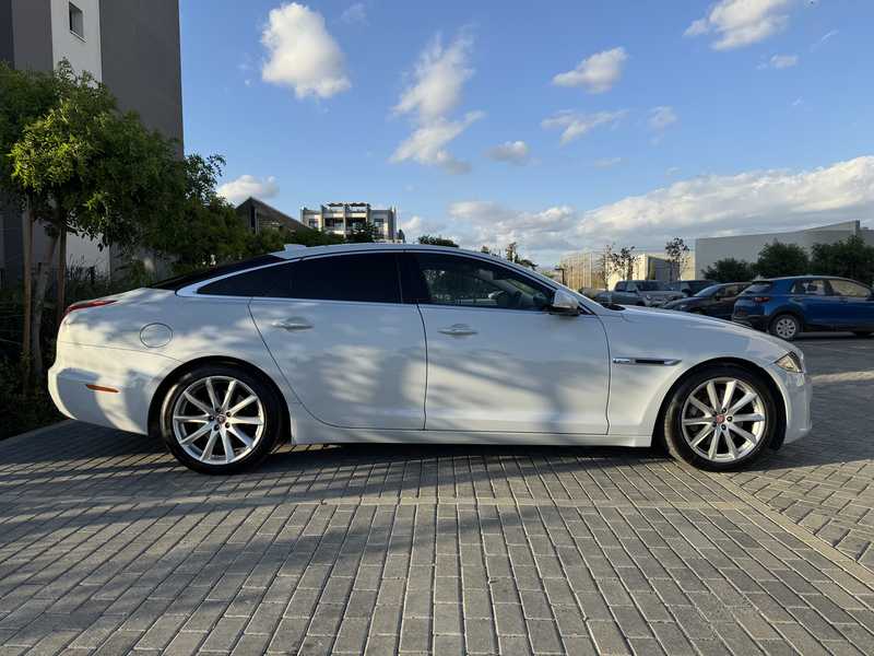 2016 Jaguar XJ 3,0L 2016 Cyprus
