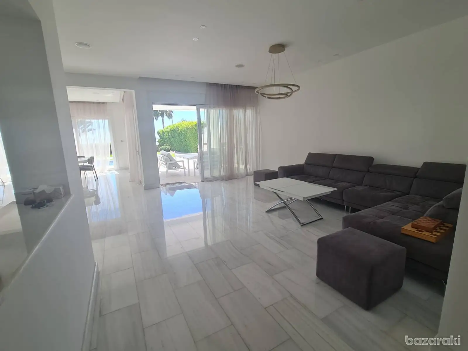 Villa, 5 bedrooms — 2