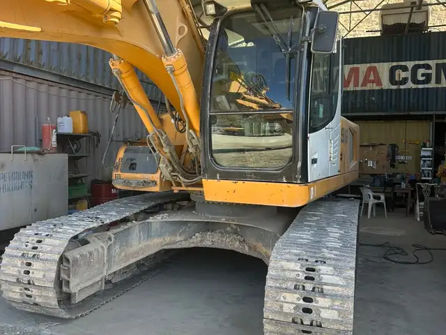 24.7 ton liebherr excavator with a swing boom, Επαρχία Λεμεσού — Φασούλα Λεμεσού