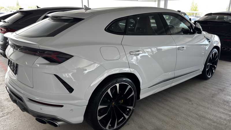 2024 Lamborghini Urus 4,0L 2024 Cyprus