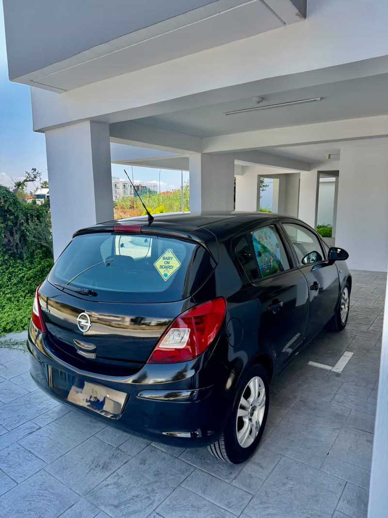 2011 Opel, Vauxhall Corsa 1,4L 2011 Cyprus