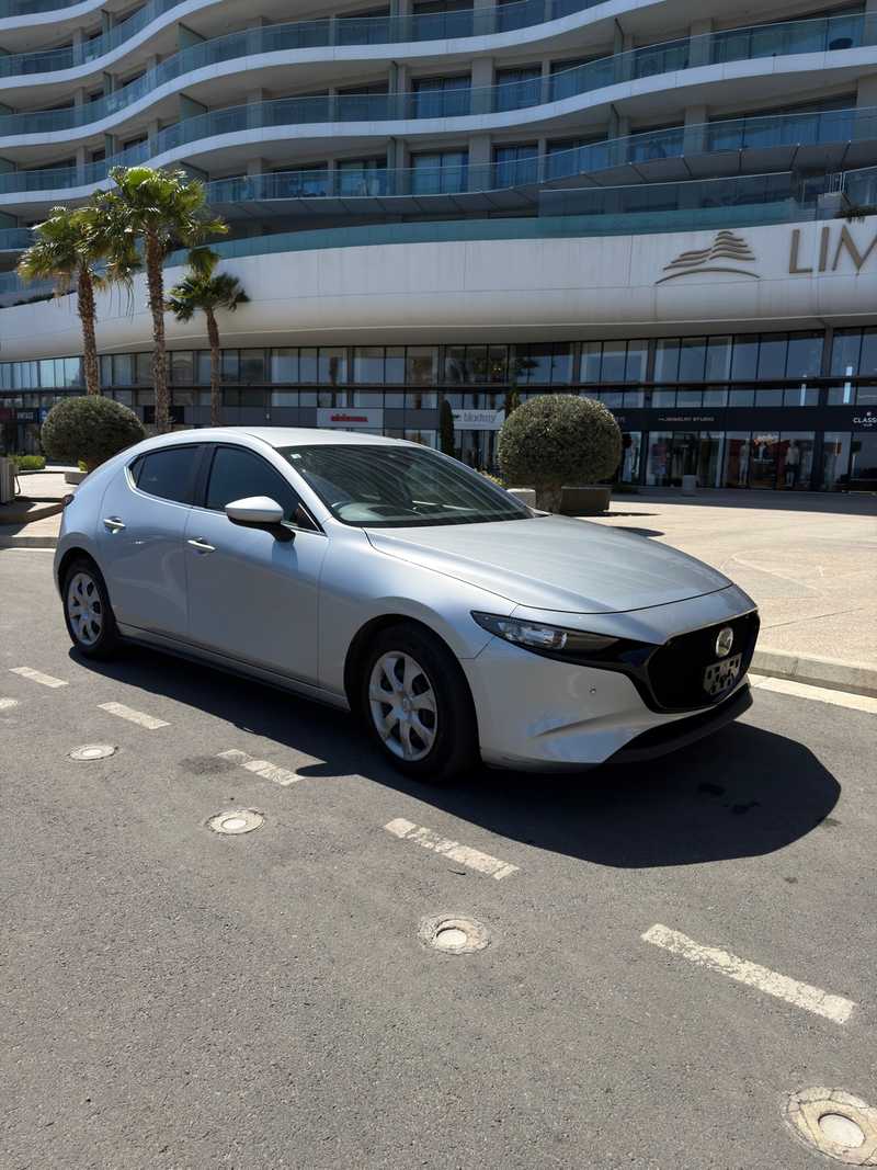 Mazda 3 1,5L 2022