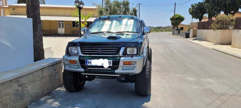 Mitsubishi L200 8,0L 2001