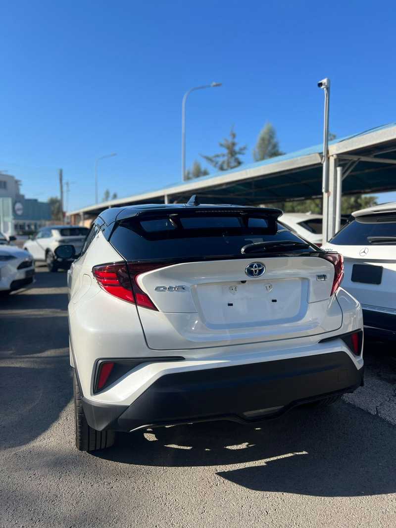 2021 Toyota C-HR 1,8L 2021 Cyprus