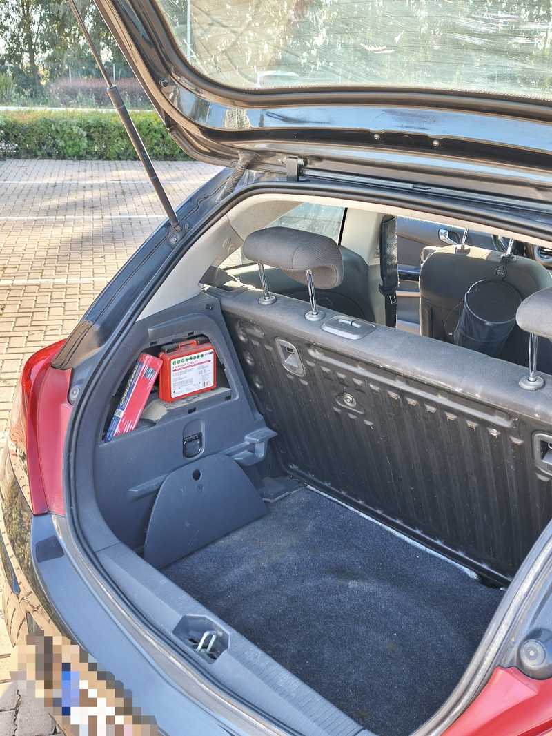 2012 Opel, Vauxhall Corsa 1,7L 2012 Cyprus