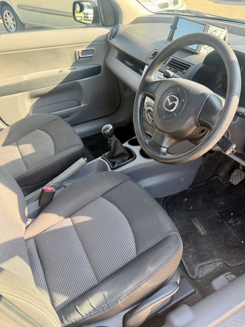 2004 Mazda Demio 1,3L 2004 Cyprus