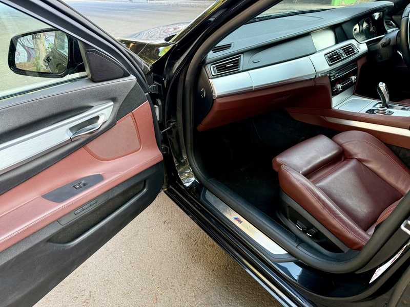 2011 BMW 7-Series 3,0L 2011 Cyprus