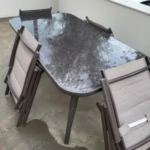 Τραπεζι μαζι με 4 καρεκλες, Επαρχία Λευκωσίας — Αγλαντζιά