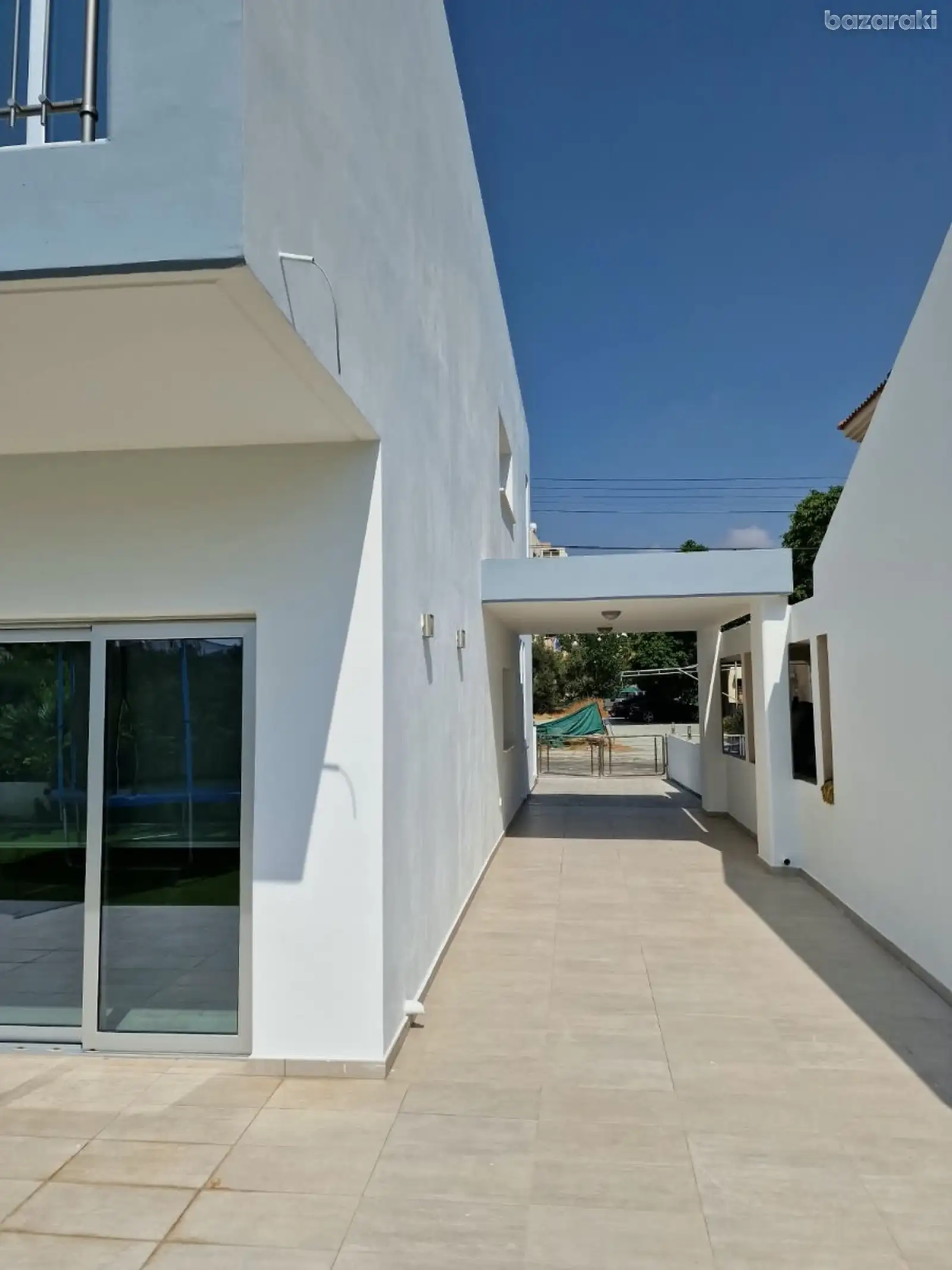 House, 3 bedrooms — 6