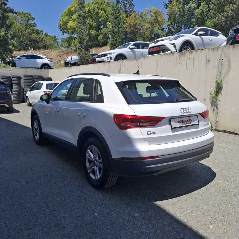 2022 Audi Q3 1,5L 2022 Cyprus