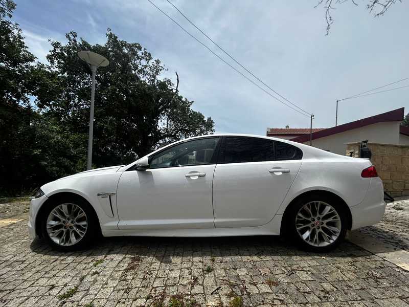 2014 Jaguar XF 2,2L 2014 Cyprus