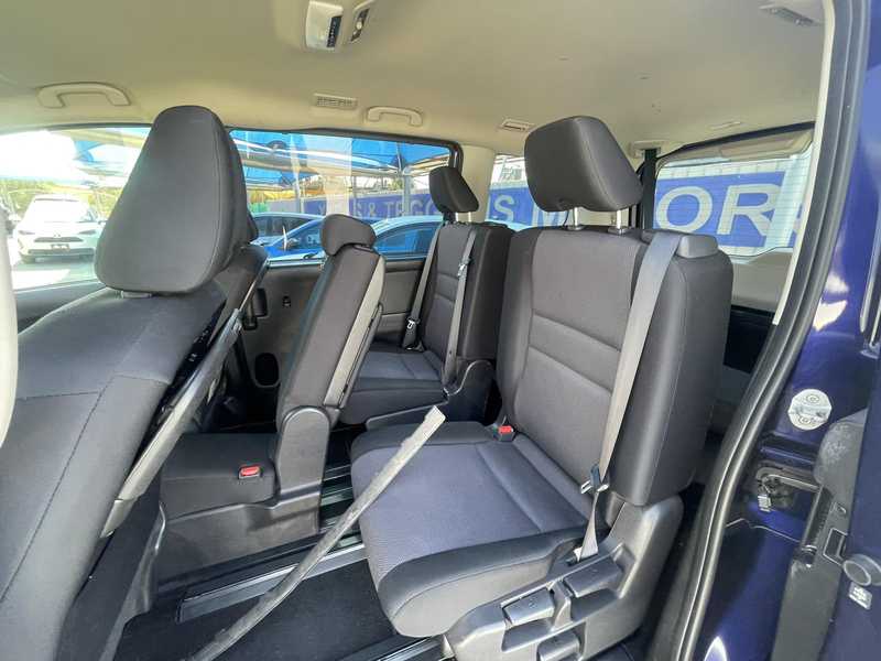 2021 Nissan Serena 2,0L 2021 Cyprus