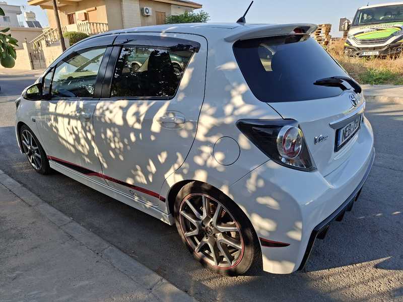 2014 Toyota Yaris 1,5L 2014 Cyprus