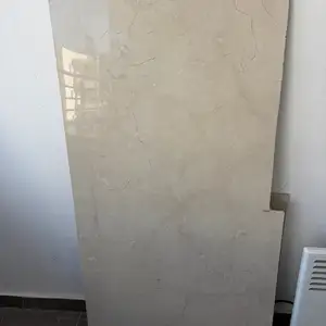 Porcelain stoneware tile in a beige marble look, Επαρχία Λάρνακας — Λάρνακα - Φοινικούδες