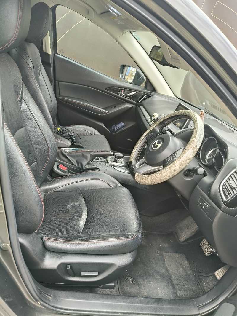 Mazda Axela 2,0L 2013