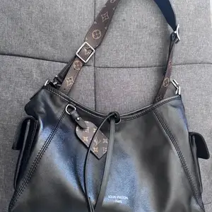 Louis vuitton bag, Limassol — Limassol - Agia Triada