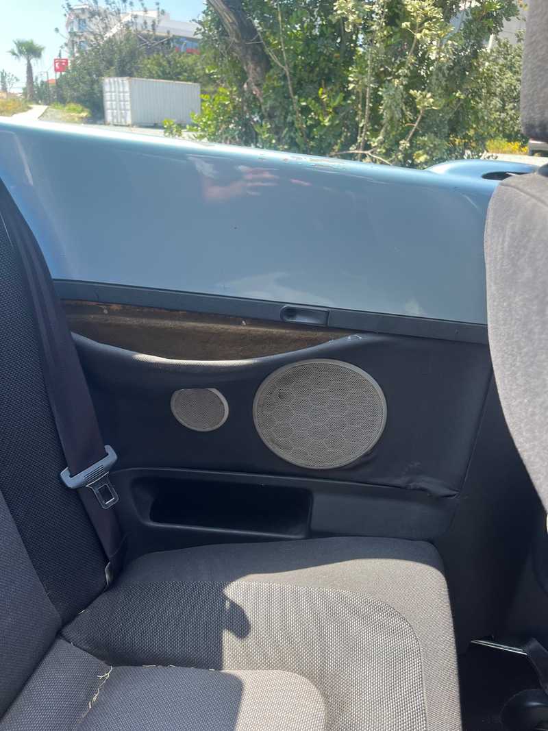 2004 Volkswagen Beetle 1,6L 2004 Cyprus
