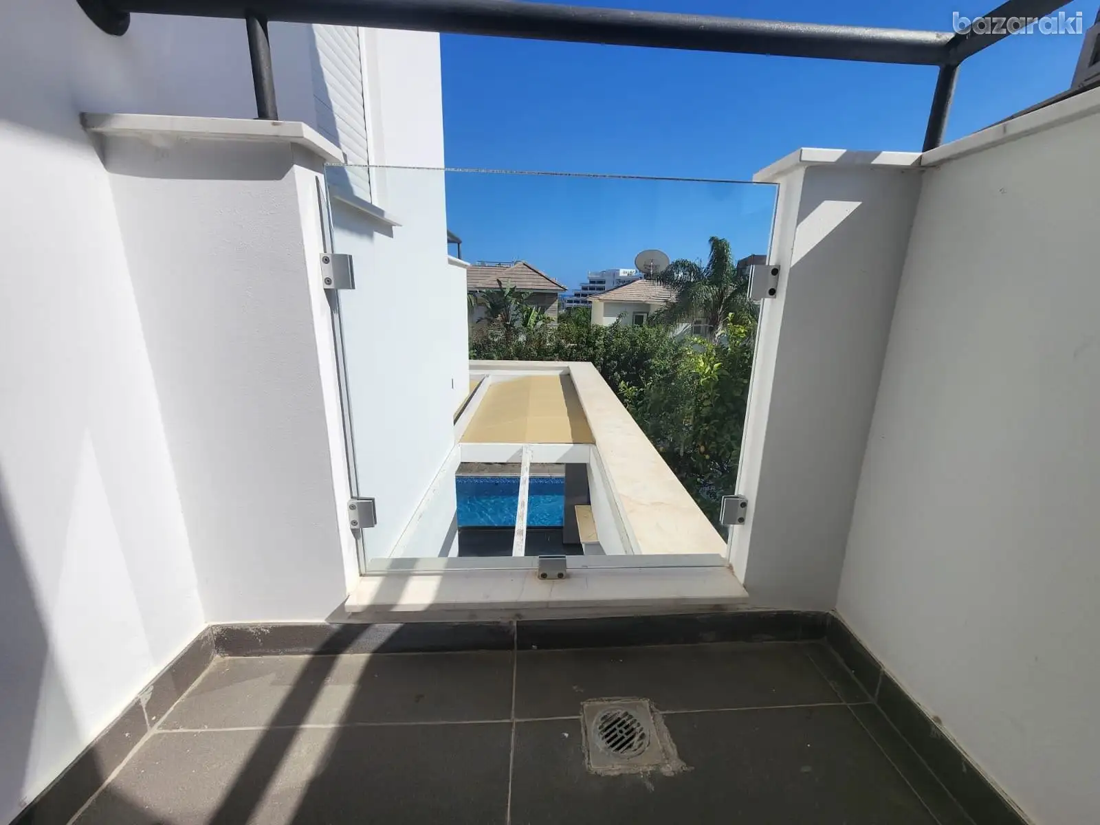 House, 3 bedrooms — 7