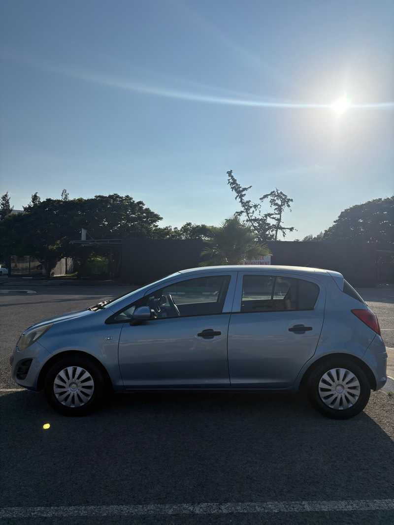 2014 Opel, Vauxhall Corsa 1,4L 2014 Cyprus