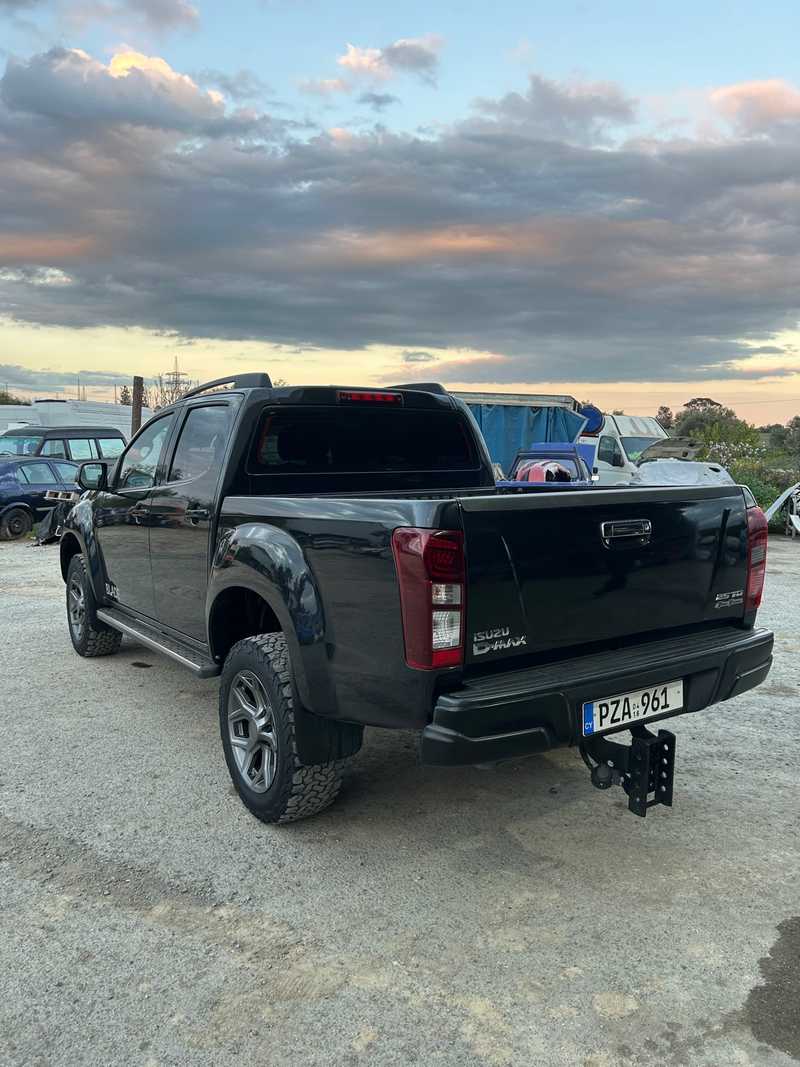 2016 Isuzu D-MAX 2,5L 2016 Cyprus