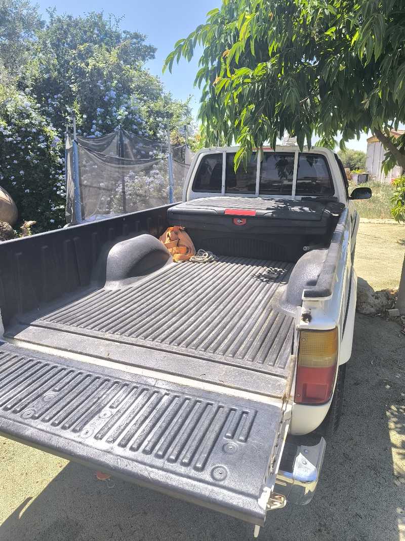 1994 Toyota Hilux 2,8L 1994 Cyprus