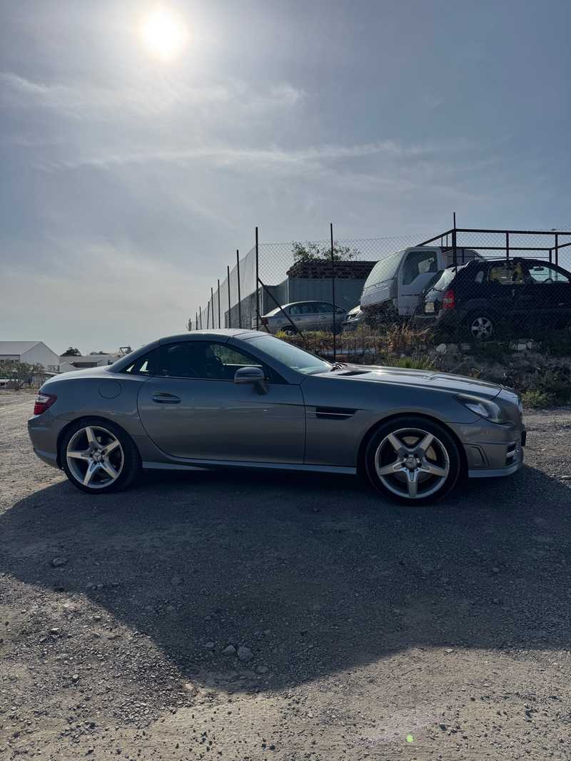 2012 Mercedes-Benz SLK-Class 2,5L 2012 Cyprus