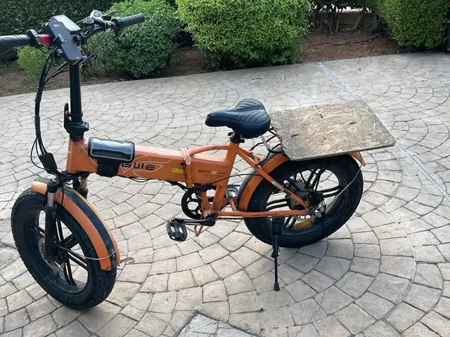 Enguie electric cycle, Limassol — Limassol - Petrou Kai Pavlou