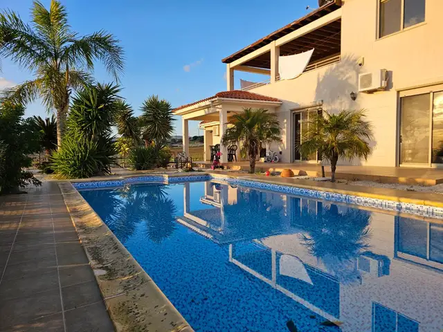4-bedroom detached house to rent, Επαρχία Πάφου — Αναρίτα