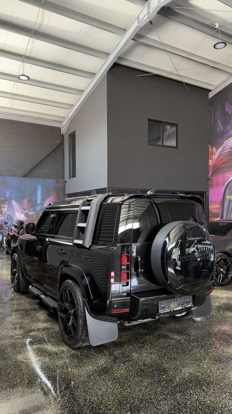 2023 Land Rover Defender 3,0L 2023 Cyprus